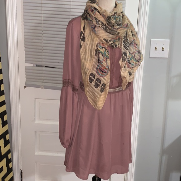 Scarf - Picture 2 of 6